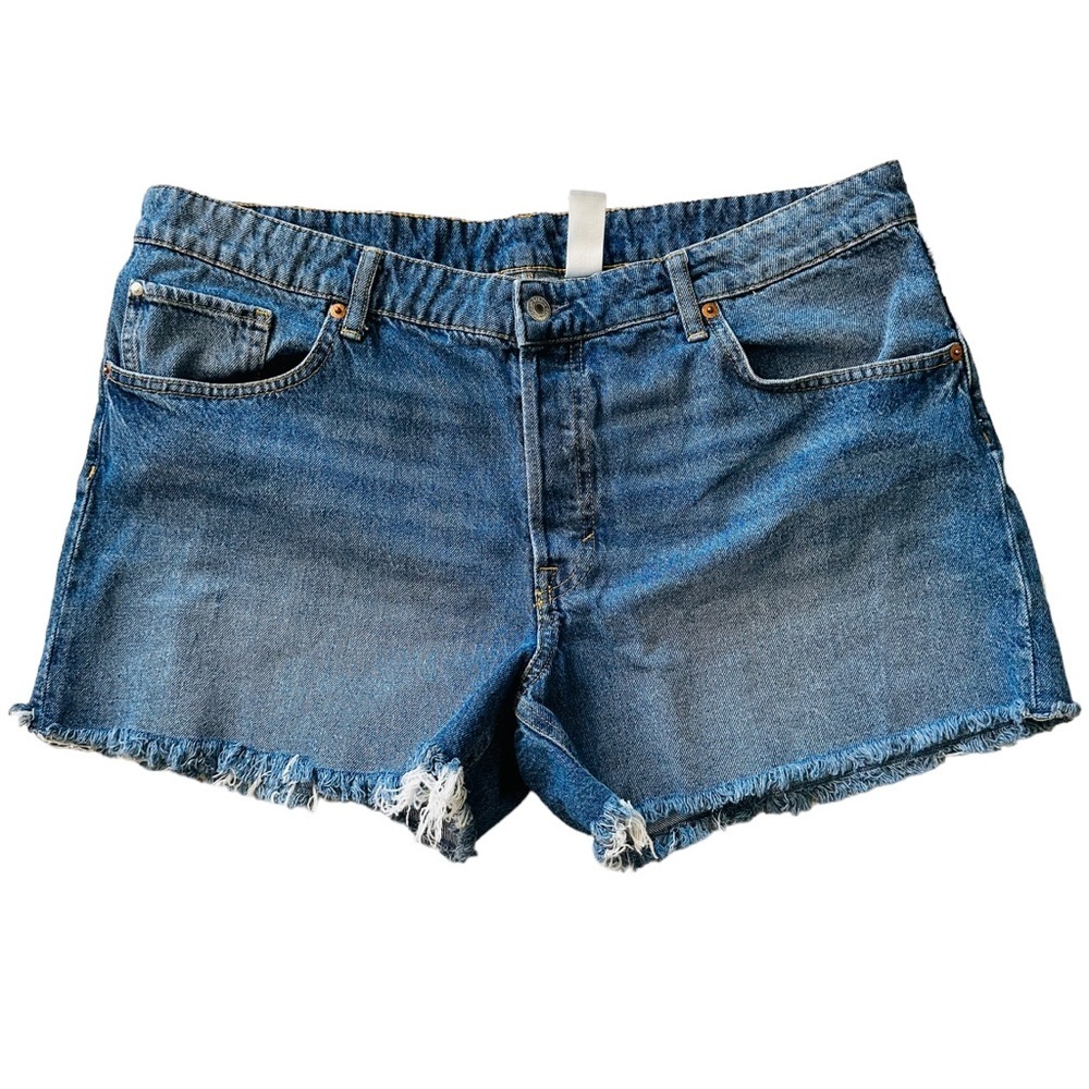 EUC Daisy Dukes denim shorts like new Women’s 14